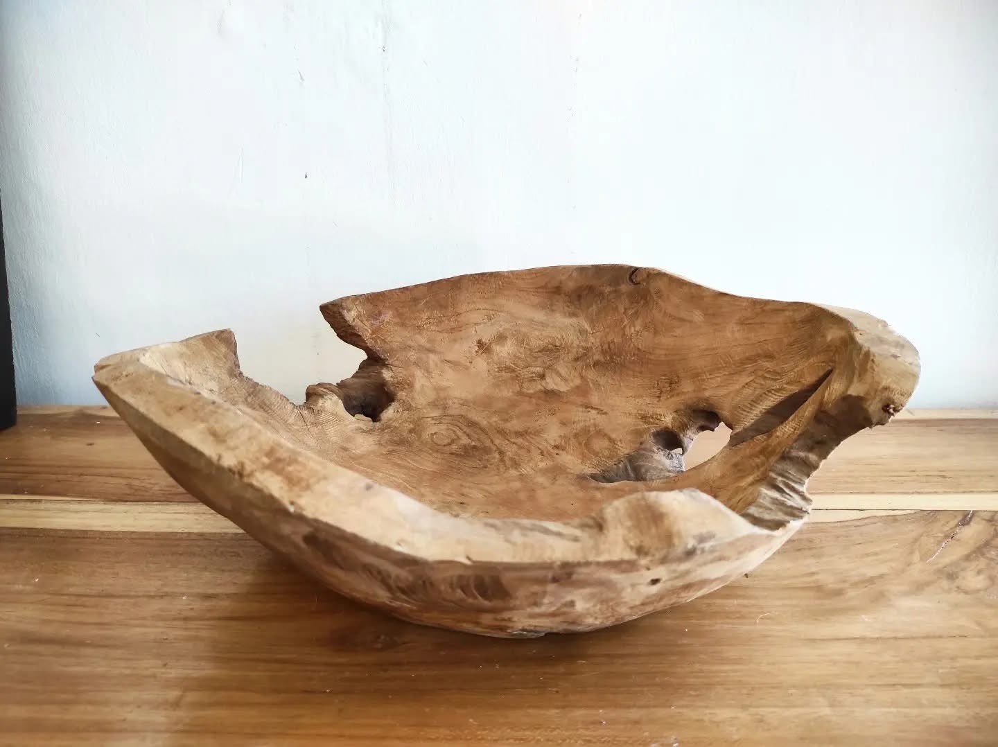 The Alami Hand-Carved Display Bowl 🌴