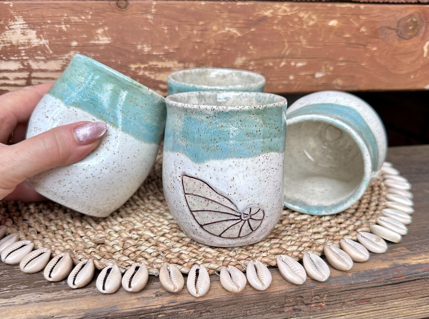 Hug Mugs 🫶🏼 Etched Design