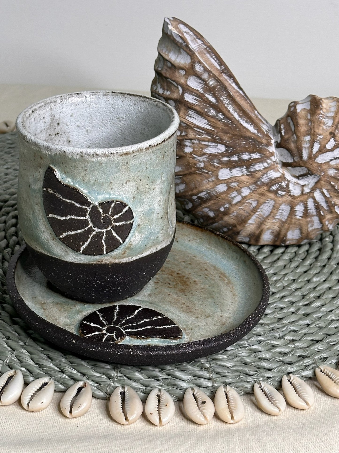 Hug Mug & Saucer Sets