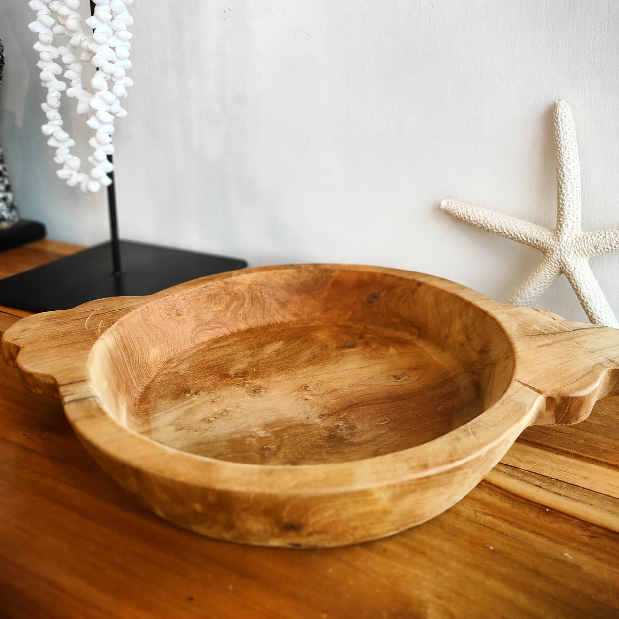 Kayu Hand-Carved Display Bowl 🍃