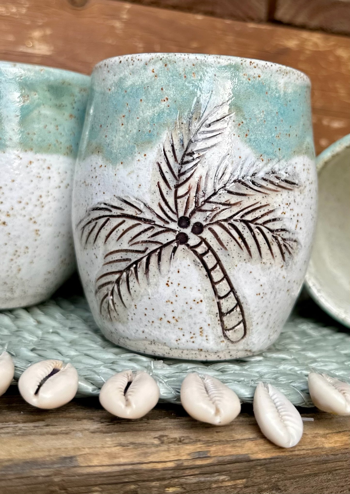 Hug Mugs 🫶🏼 Etched Design